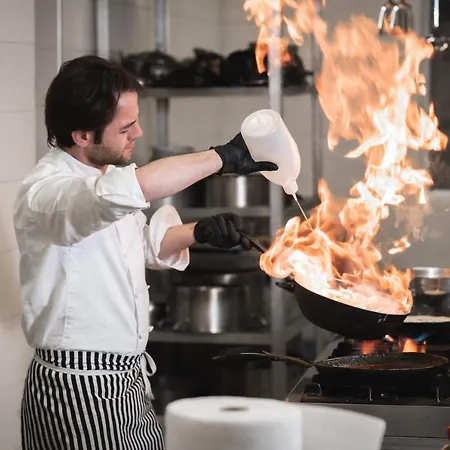 Hotel Borovi Forest & 4*