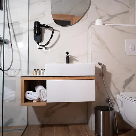 Hotel Borovi Forest & 4*