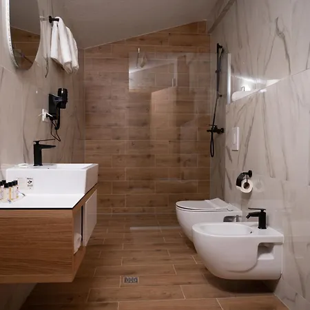 Borovi Forest & Hotel Sjenica